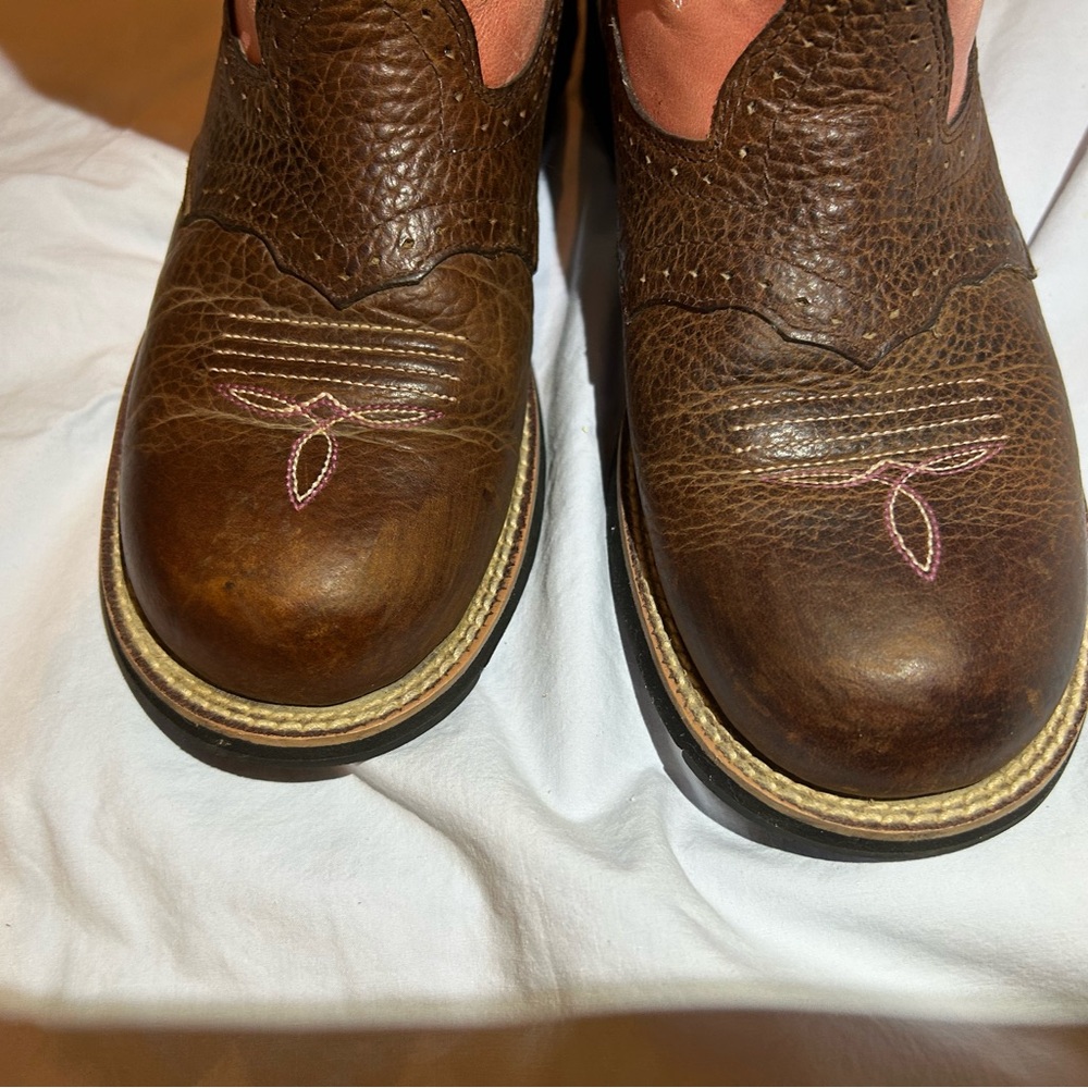Women’s Ariat Fat Baby boots. - Picture 2 of 5